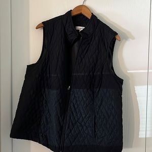 Croft and Barrow 1x zip up vest